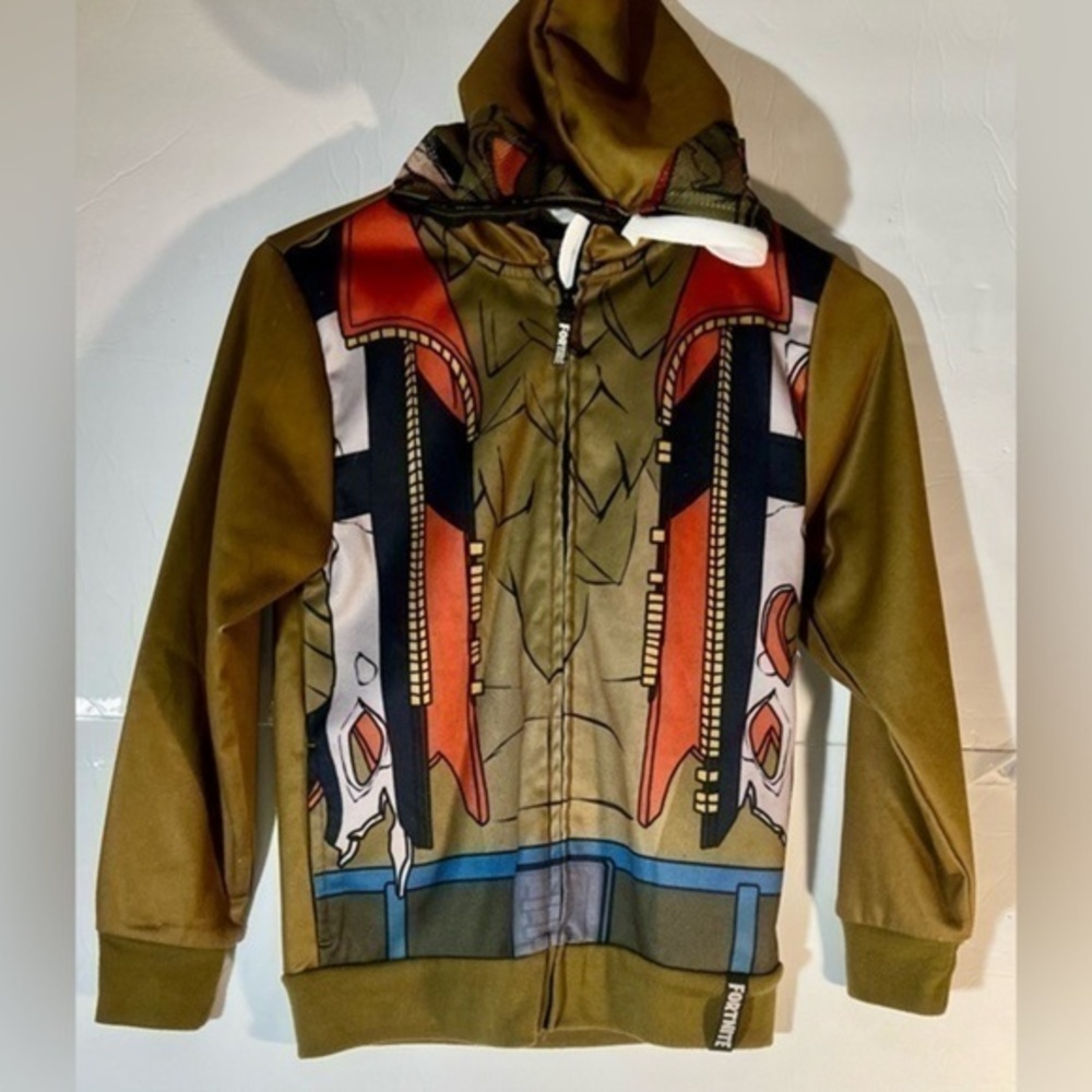 FORTNITE BOYS OR GIRLS HODDIE JACKET SIZE MEDIUM MULTI COLORED